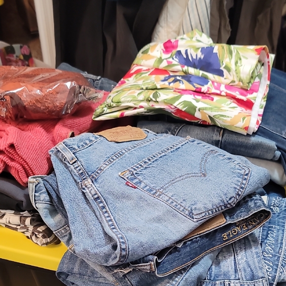 Levi's Denim - Levi's - American Eagle - Jean - Jeans More Jeans